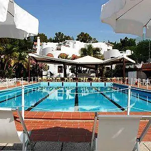  Hotel La Azzurra